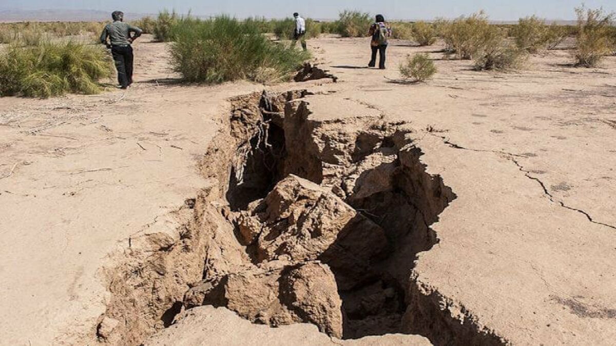 فرونشست زمین در همه استان‌ها به جز گیلان| کاهش تراز آب خزر در بخش شمالی