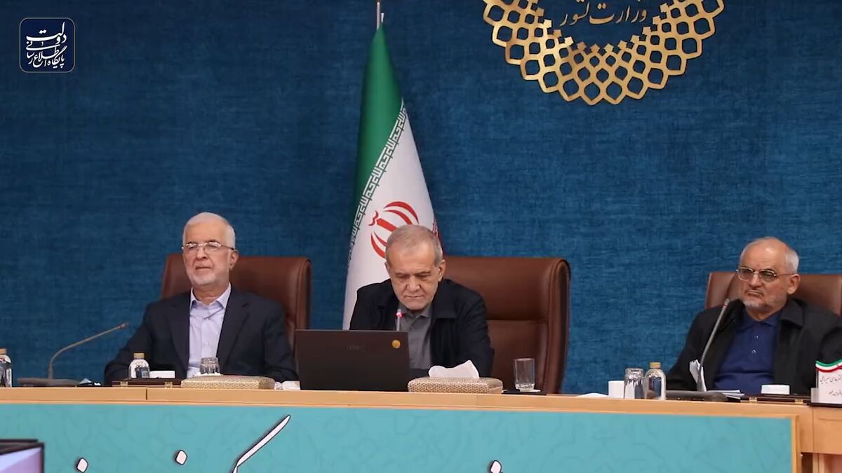 ۳۰۰ خودروی جدید آتش‌نشانی‌های کشور واگذار شد